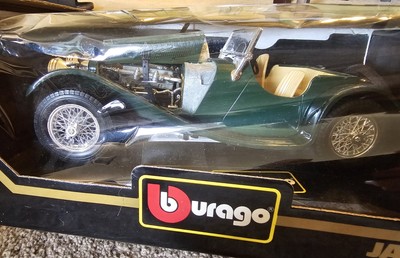 Burago Diecast 1/18 1937 Jaguar SS 100