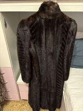 pelliccia visone, colore marrone, marca è una pelliccia laurati Bologna 