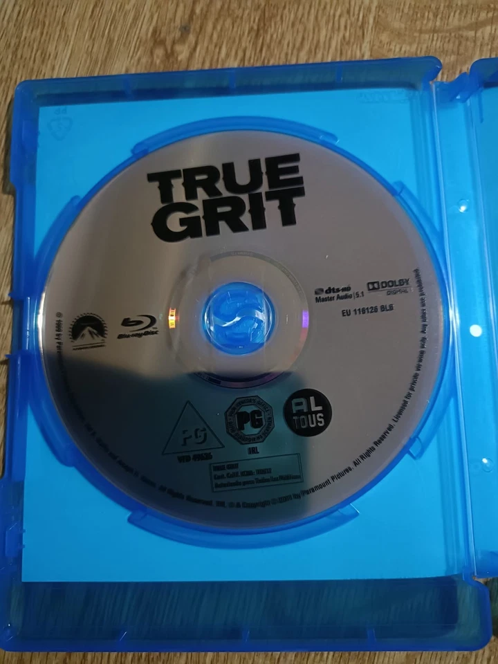 True Grit (1969) [Blu-ray][Region Free] - DVD John Wayne Glen Campbell Western  - Image 2 of 3