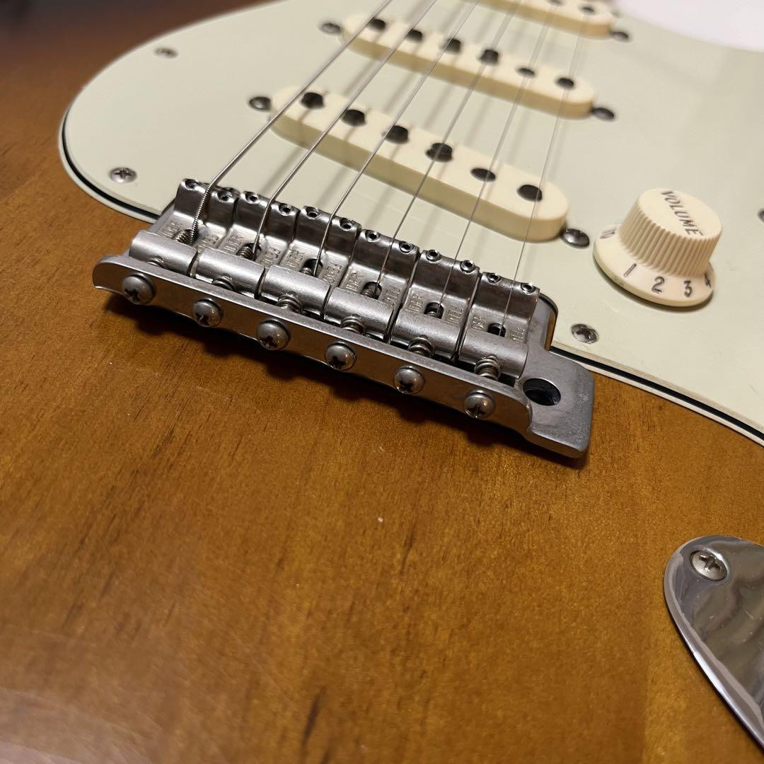 Electric Guitar Fender Road Worn 60s Stratocaster Sunburst