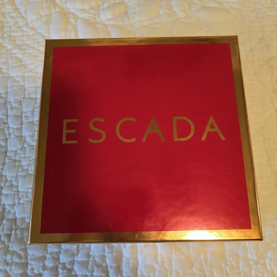 SET DE REGALO PERFUME ESCADA 3 piezas para mujer - SELLADO Foto 4 de 4