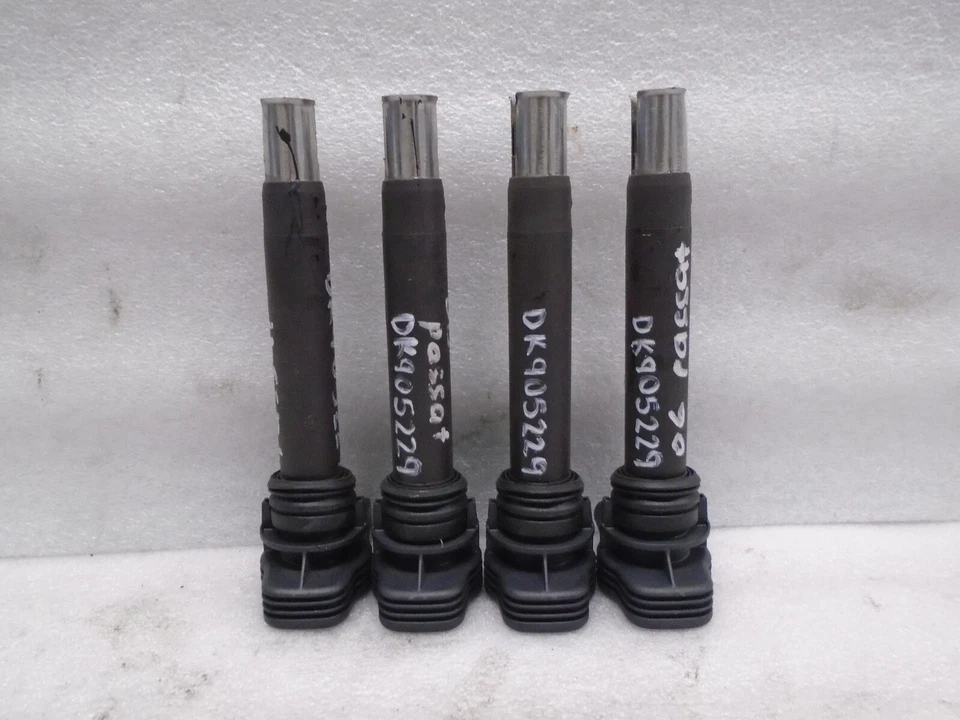 Комплект из 4 катушек зажигания 2006-2008 Volkswagen Passat 06H905115 от оригинального производителя DK905229 - Изображение 4 из 4