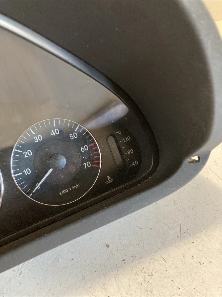 Mercedes Clk W209 Speedometer Taho Instrument A2095406811 Automatic 270 Cdi 2005 - Image 3 of 4