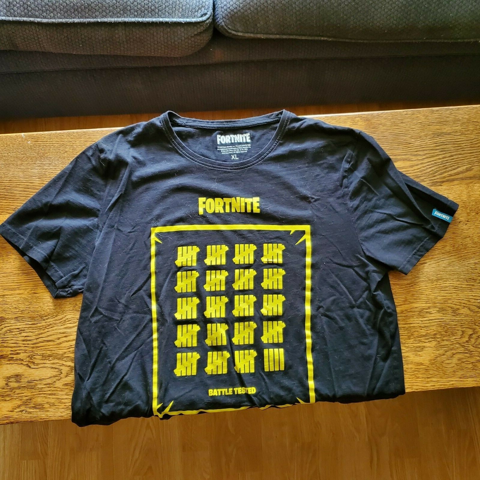 OFFICIAL FORTNITE Men's & Women's XL TShirt Barcel… Gem