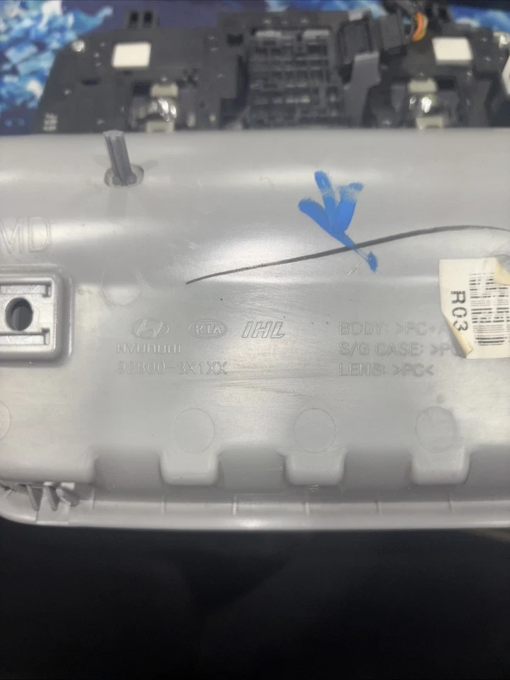 2011-2013 Hyundai Elantra Overhead Console Gray Dome Map Lamp Light Sunroof OEM - Image 4 of 4