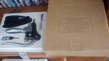 avon wine Corkscrew set - new/boxed