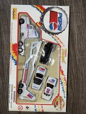 Golden Wheels 1996 Pepsi Semi-Truck Collector's Series