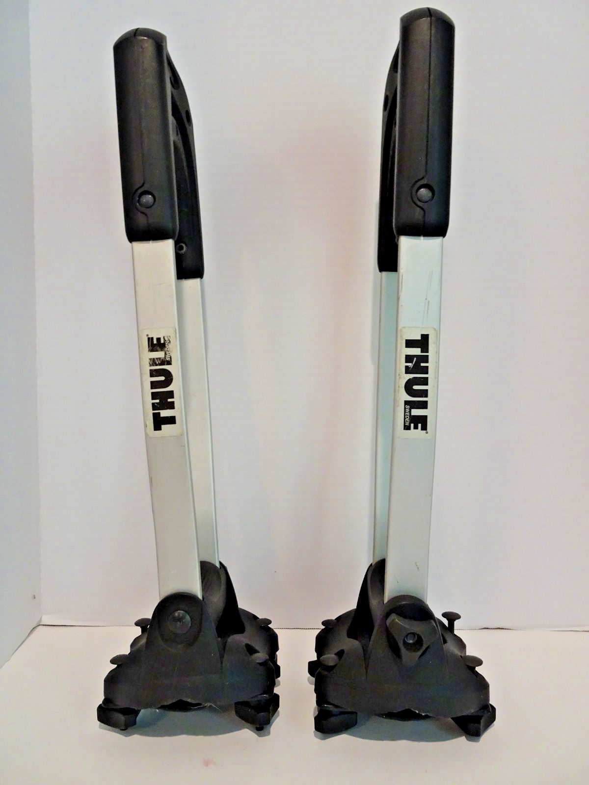 Thule The Stacker 830 Rooftop Vertical Kayak Carrier- No Straps