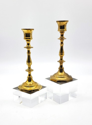 Pair 1970s Delicate Brass Taper Candlesticks/Candleholders Made in India 7" Tall - Picture 2 of 8