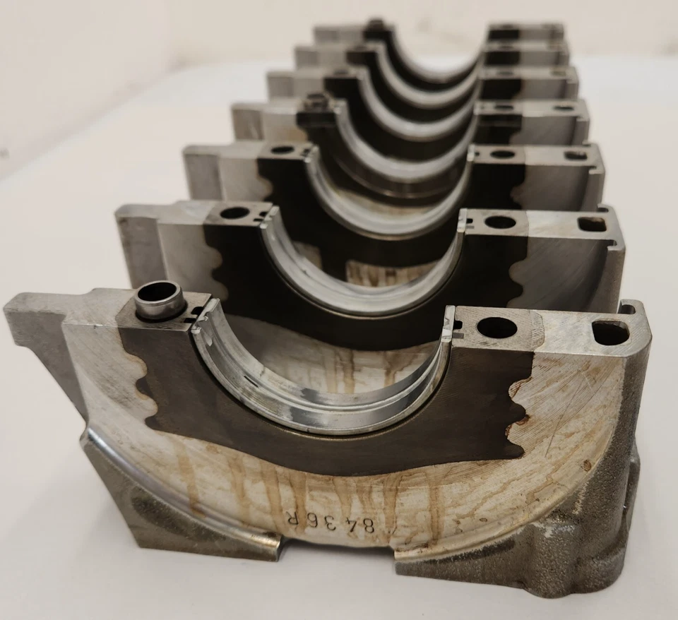 Estuche de cojinete del cigüeñal Porsche Boxster S 2000-08 / portador OEM 99610101264 Foto 3 de 4