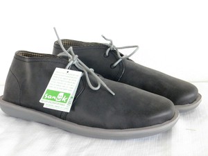 sanuk chukka boots