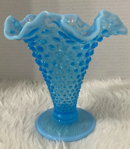 Vtg Fenton Blue Opalescent Hobnail Vase Pre Fenton logo Preowned No Chips/cracks