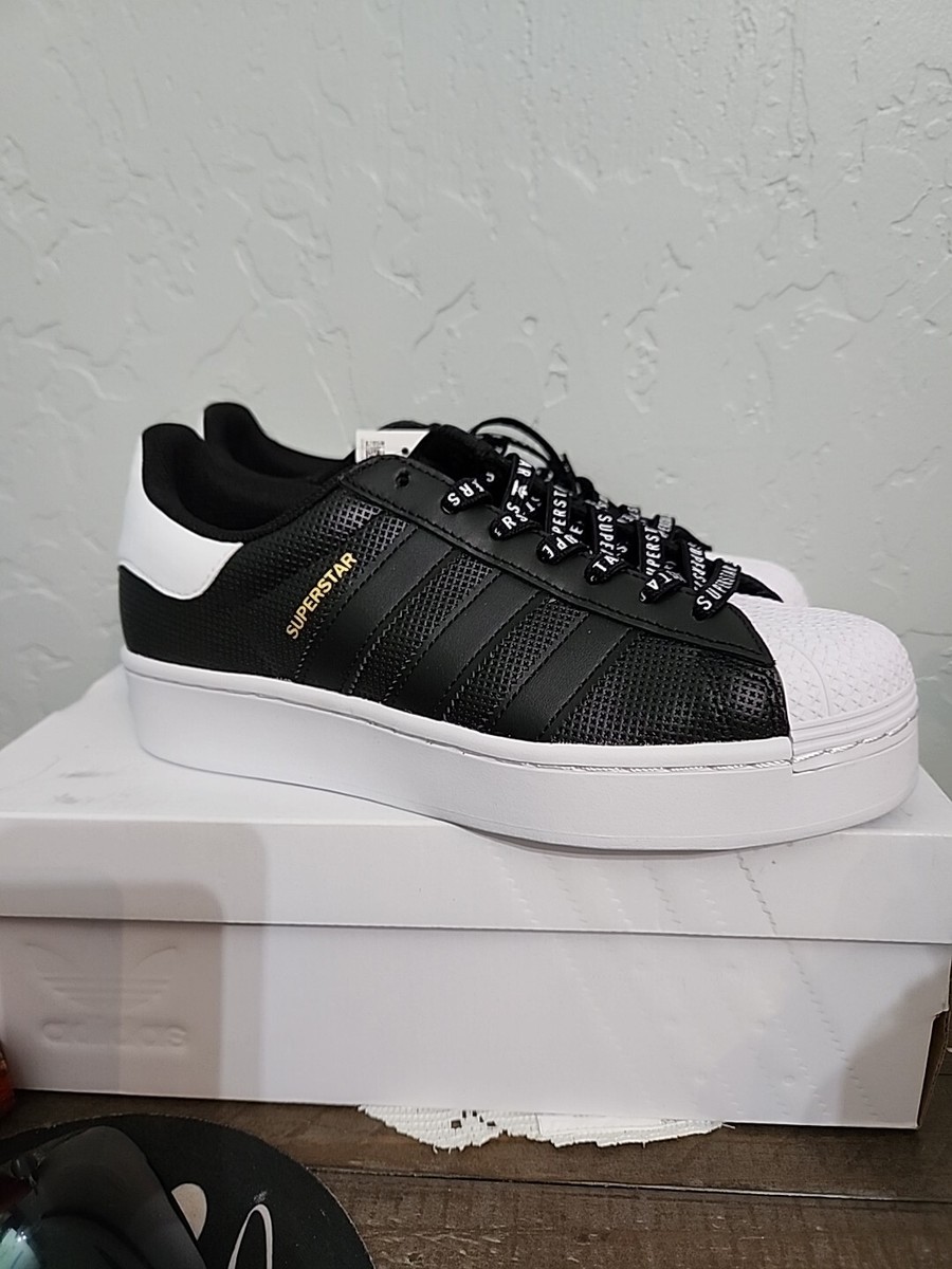 Womens Adidas Superstar Athletic Sneakers Shoes Size NEW Black/white