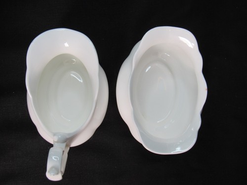 ROYAL ALBERT BONE CHINA CREAMER & OPEN SUGAR BOWL WHITE ORNATE ENGLAND - Picture 5 of 7