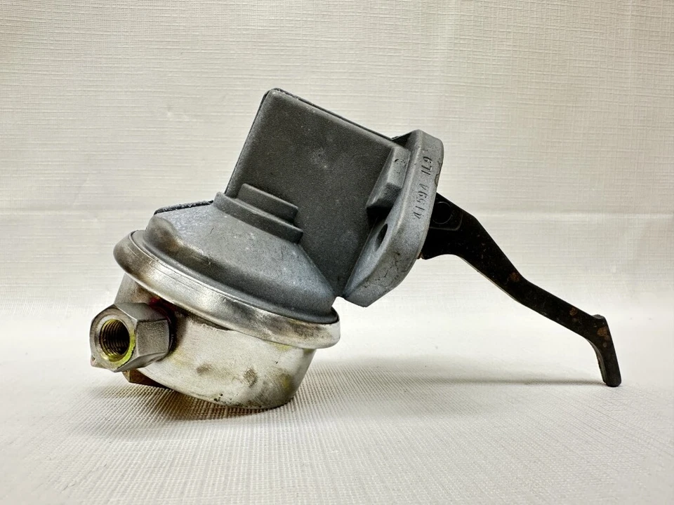 Bomba de combustible Plymouth Arrow & Dodge Colt NORS 1976 #41594 HECHA EN EE. UU. Foto 2 de 4