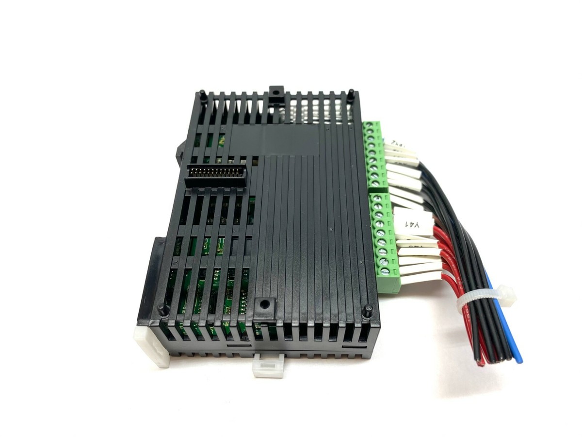 Eaton ELC-EX08NNDR Digital I/O Expansion Module, 4 DC Inputs, 4 Relay