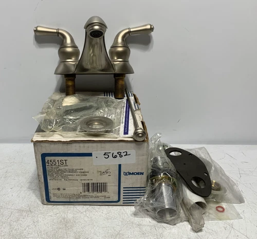 Moen 4551ST Monticello Chrome Two-Handle Low Arc Bathroom Faucet Satine