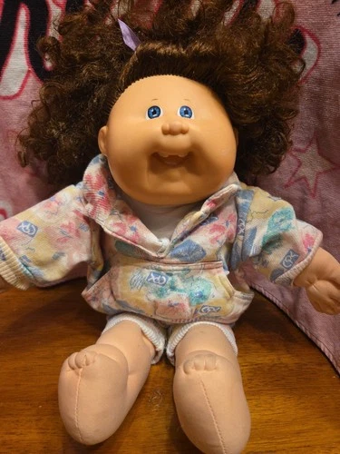 1989 Cabbage Patch Kids Designer Line Curly Brunette Cornsilk Hair, & Outfit