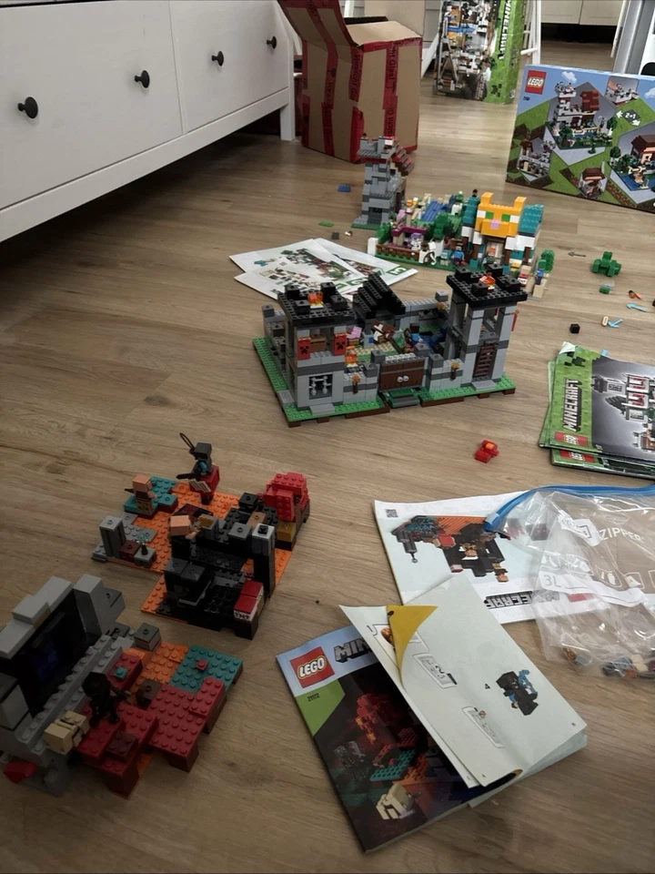 Lego Minecraft: Konvolut 21172,21185, 21127, 21249, 21161 - Bild 2 von 4