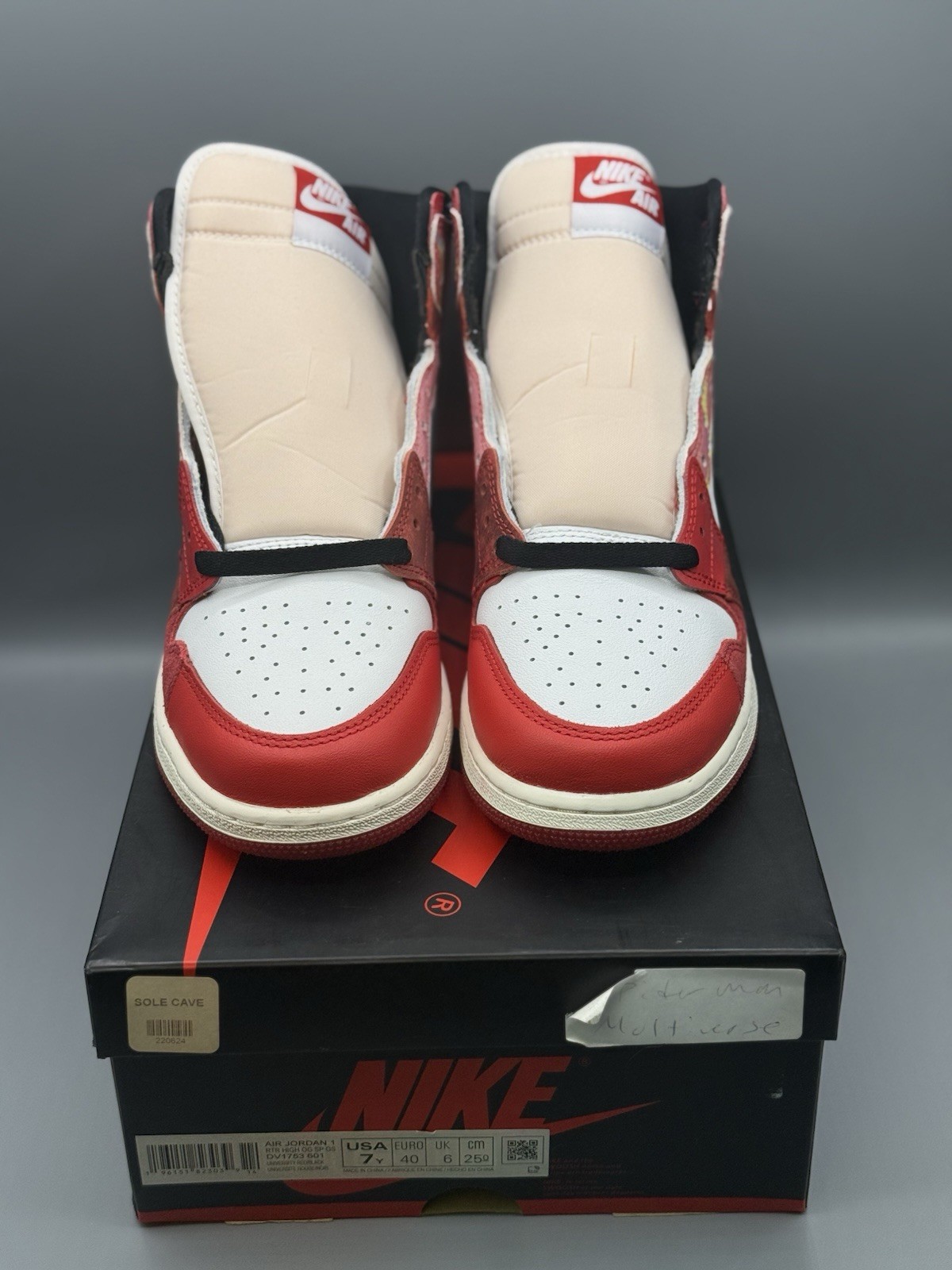 Air Jordan 1 High 'Spider-Man Across the Spider-Verse' GS Size 7Y DV1753-601 thumbnail 3