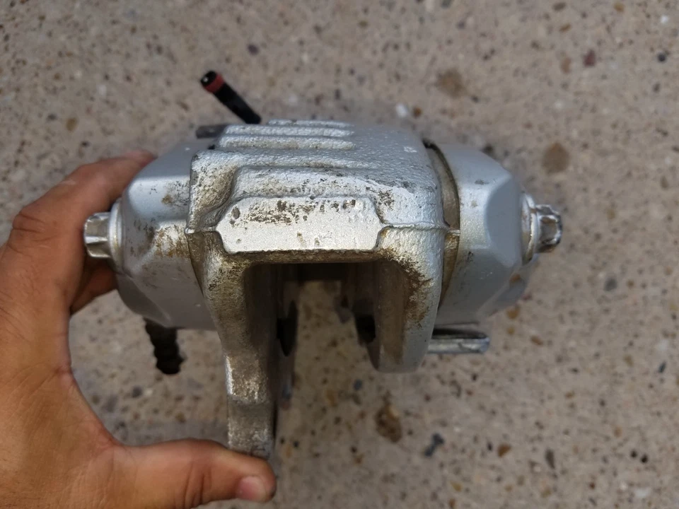 07-14 JUEGO PINZAS FRENO BREMBO DELANTERO IZQUIERDO DERECHO MERCEDES W221 CL550 S550 4MATIC Foto 4 de 4