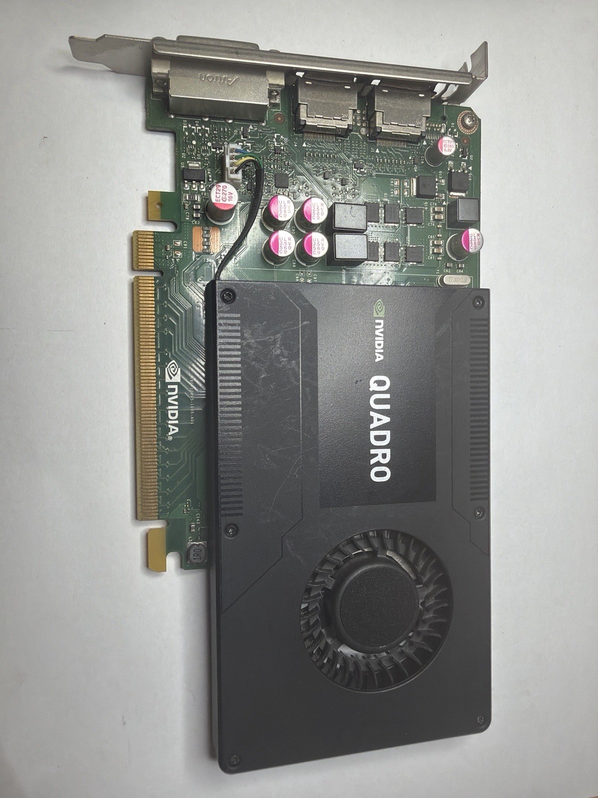NVIDIA Quadro Scheda Video PCIe 2x DisplayPort con Ventola e Dissipatore