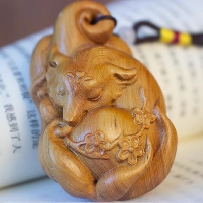 Japanese Wooden Netsuke High quality fo carving cute object interior size 6cm sl