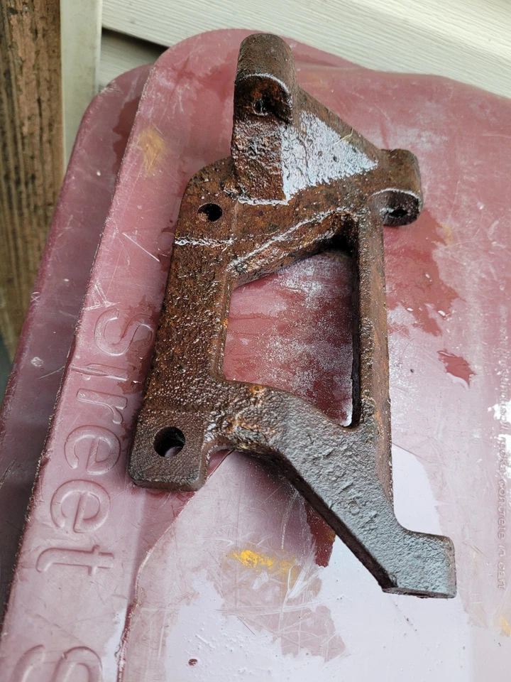 Оригинальный кронштейн кондиционера 1973–81 Pontiac GTO Grand Prix 491877 400 455  - Изображение 3 из 4