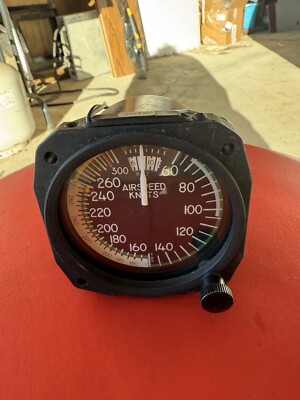 United Instruments Airspeed Indicator PN 8140