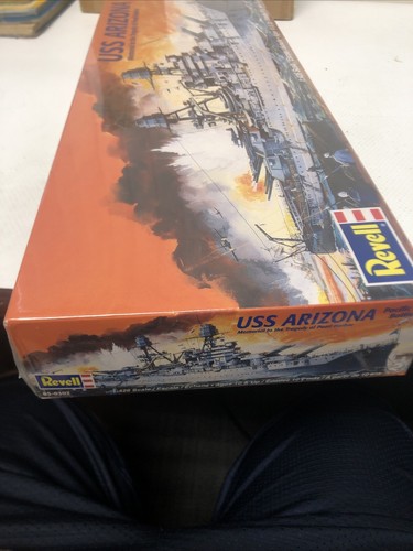 Revell USS Arizona Battleship 1:426 Scale Model Ship Kit #85-0302 New - Picture 3 of 3