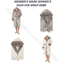 MEMBER'S MARK WOMEN'S HOODED PLUSH ROBE WITH FAUX FUR ACCENTS NEW