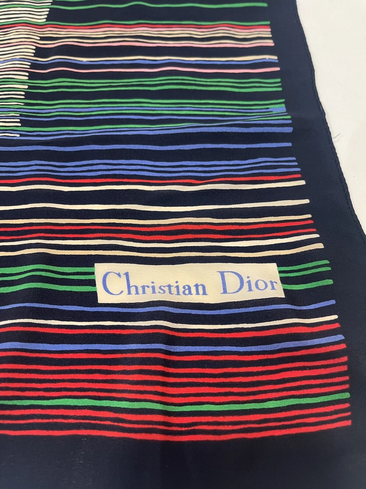 Foulard vintage Christian Dior en soie 29