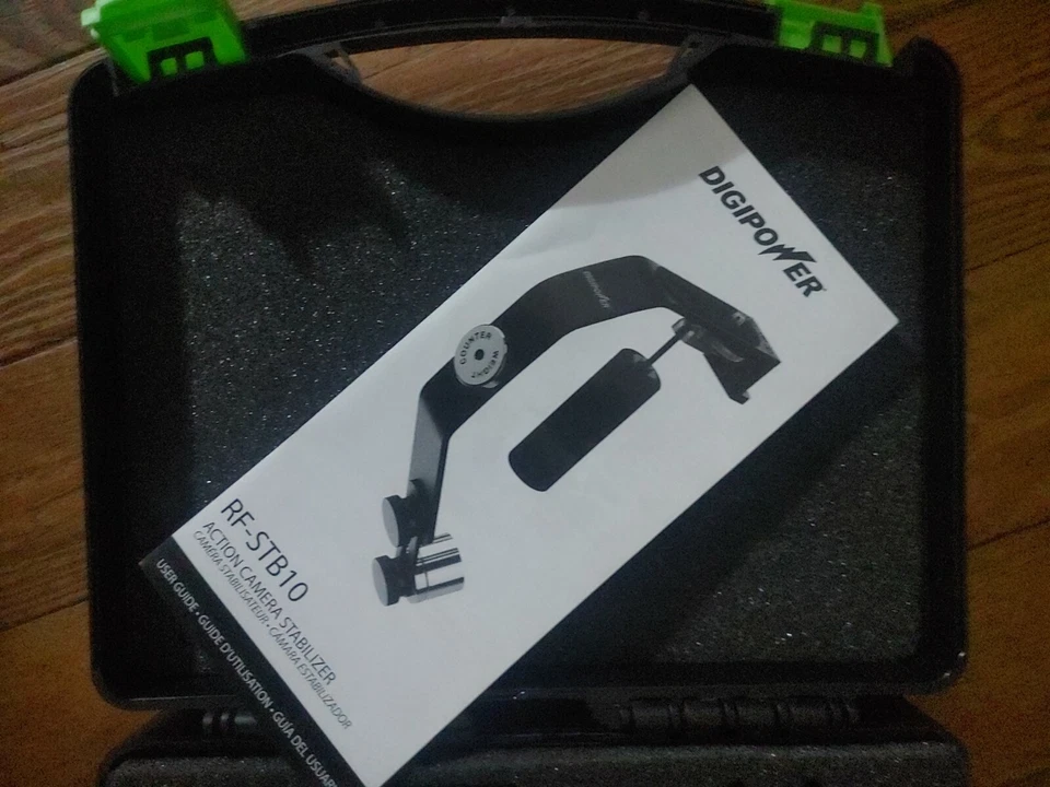 Estabilizador de cámara de acción Digipower Foto 4 de 4