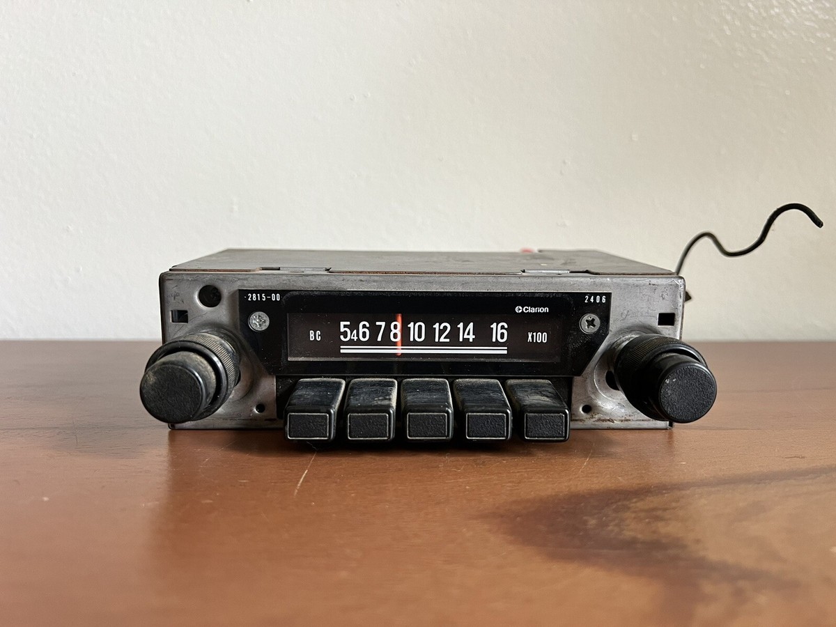 Vintage 50's - 70's 1st Generation Clarion AM/FM Car Radio RF-1421