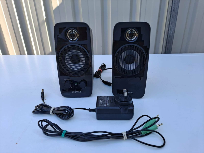 creative inspire t10 2.0 desktop speakers