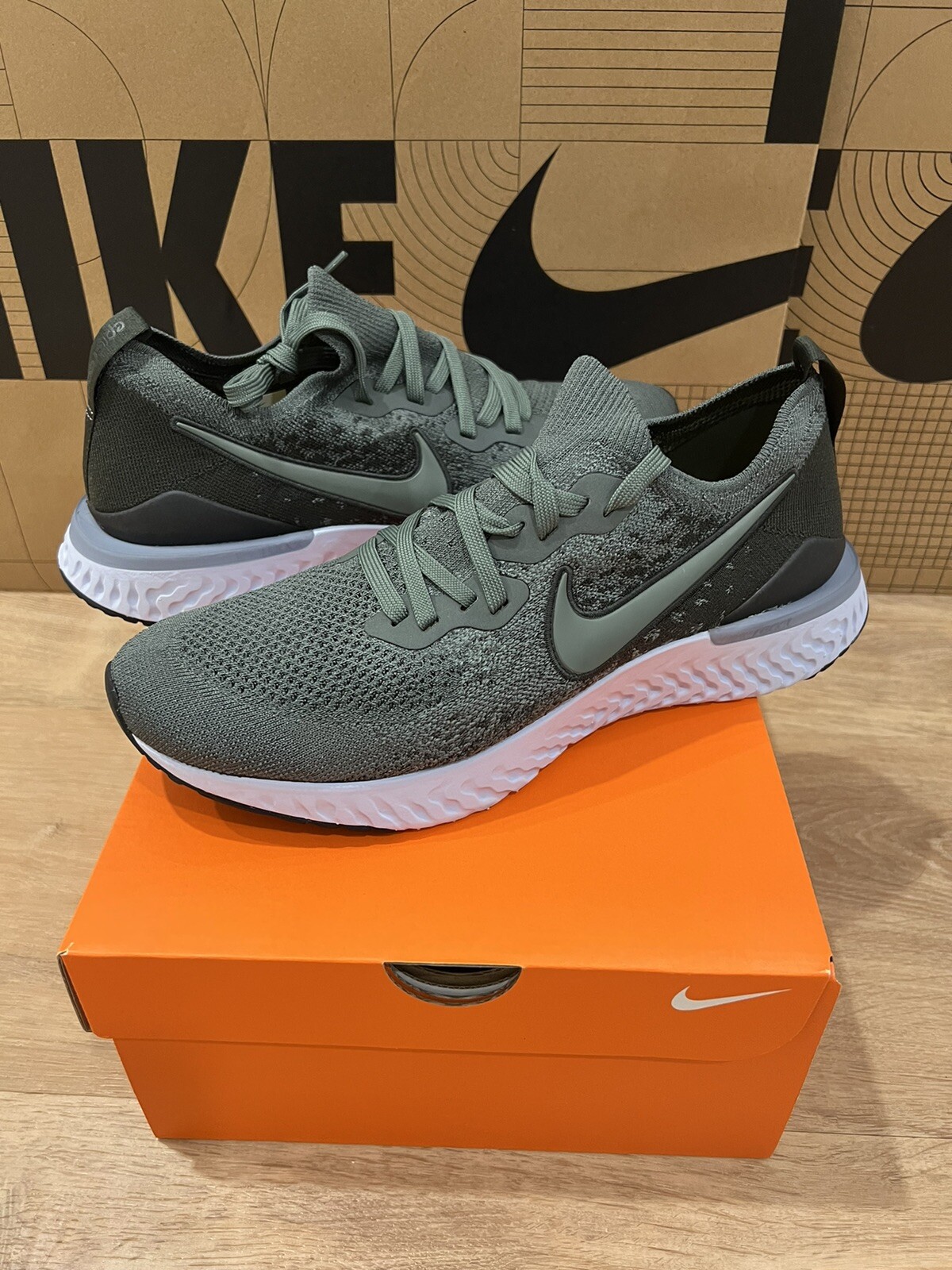 nike epic react flyknit green