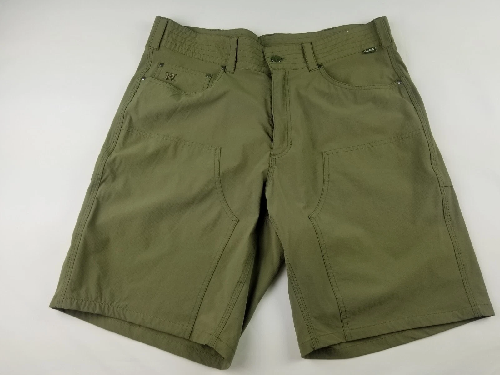 Howler Bros. Shorts Men`s Size 34 100% Nylon Flat Front Green Casual #5422