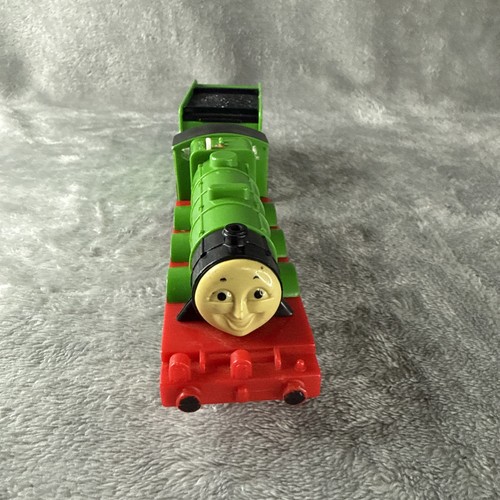 Thomas and Friends 2002 Tomy Trackmaster Henry and Tender NOT WORKING - Picture 3 of 6