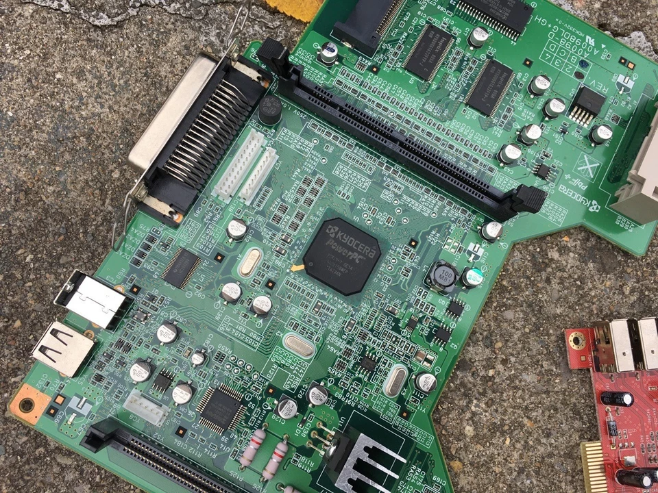 Motherboard Circuit Board Scrap Lot 15lbs PC for precious metals recovery #001 - Image 4 of 4