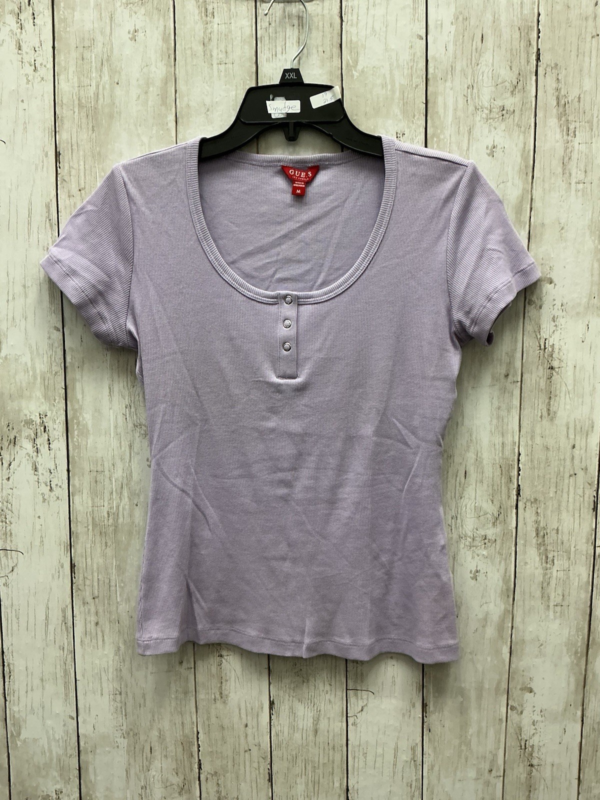 GUESS Women's Lavender Ribbed Short Sleeve Karlee Jewel Henley Top - Size Medium