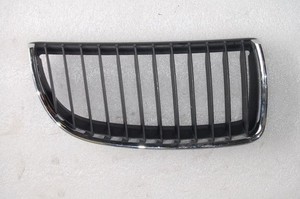 Kühlergrill Links 22405910 7120007 BMW E90 / E91/ 318d DPF Limousine