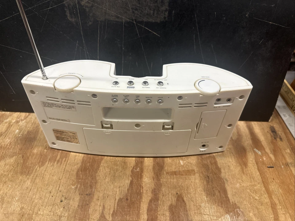 Портативная док-станция EmersonResearch Стереосистема iPod iP100-No PowerSupply - Изображение 4 из 4