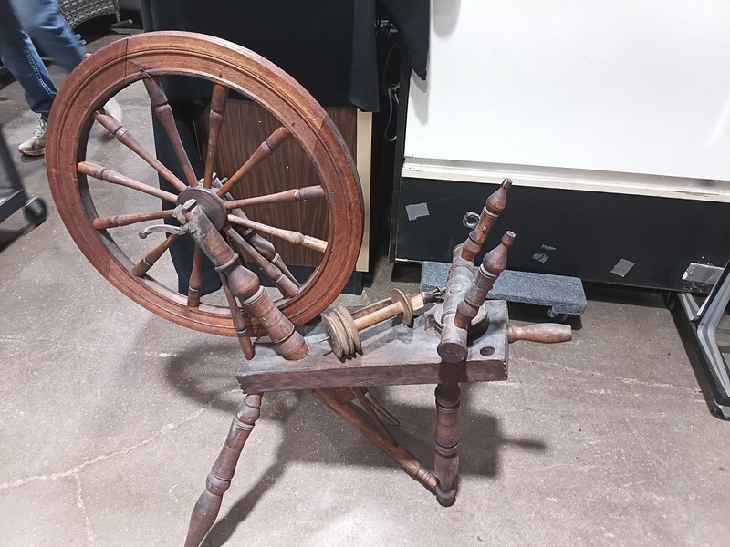 Vintage Spinning Wheel