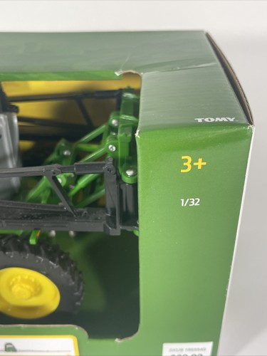 1/32 John Deere Tractor 412R 44 inch long boom Self Propelled Sprayer, Tomy, New - Picture 6 of 10
