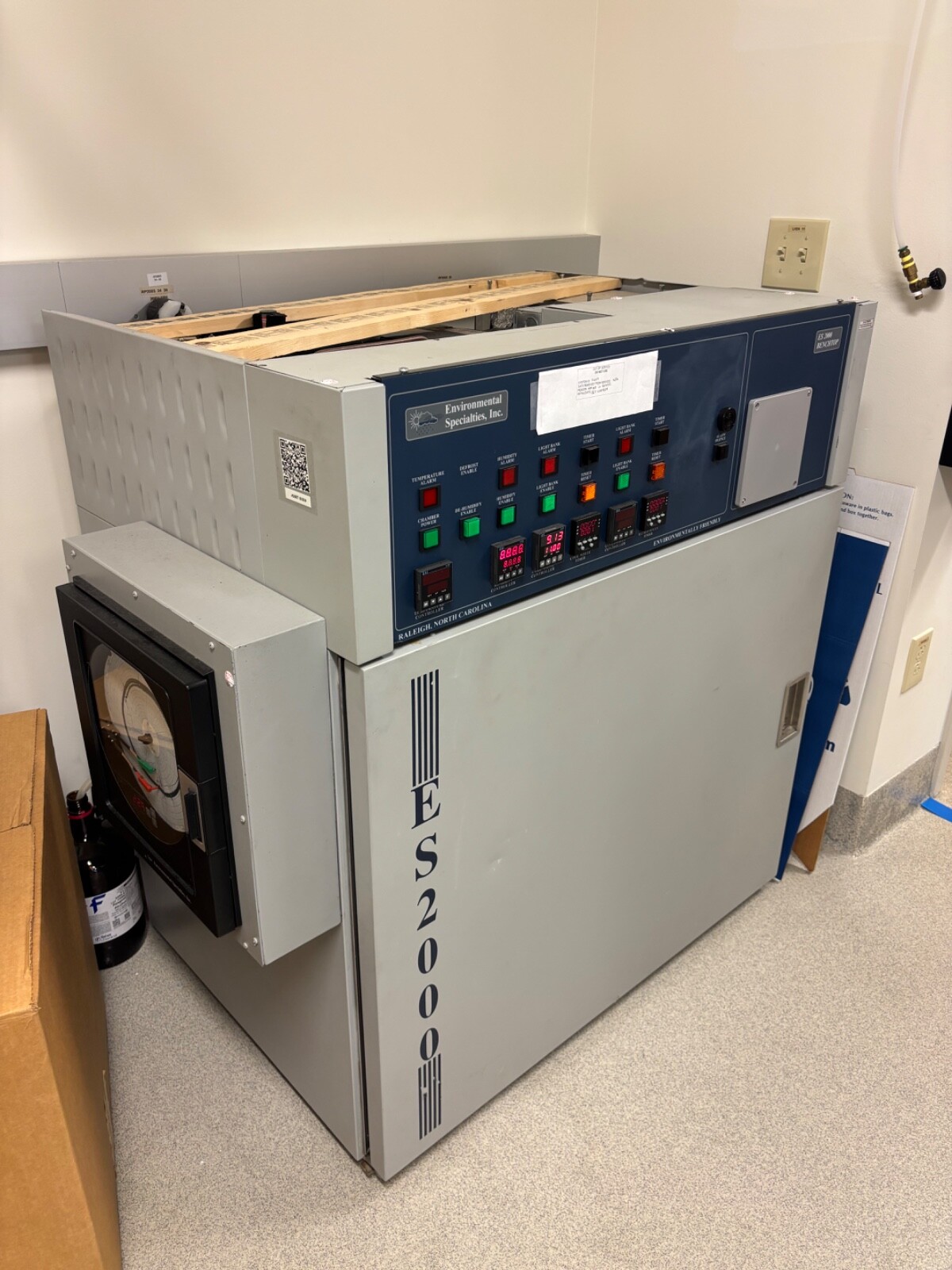 Environmental Specialties ES2000 CDML-BT (Photostability Chamber)