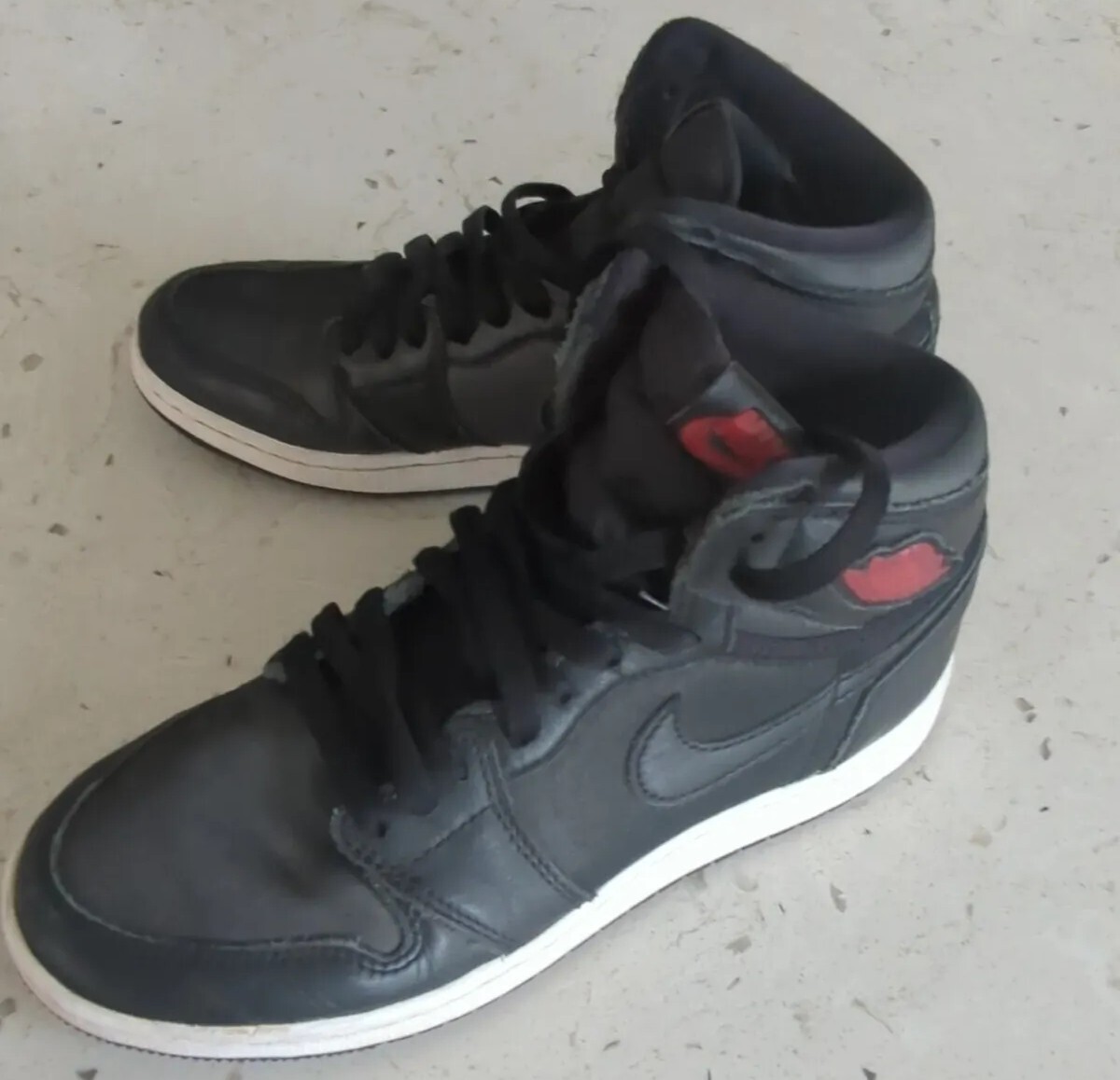 jordan 1 black satin red