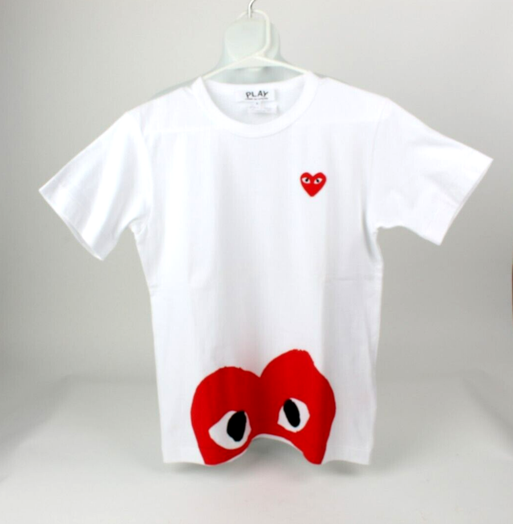 NWT Comme des Garcons CDG Play Red Half Heart Tee -- Women's NWT Comme des Garcons CDG Play Red Half Heart Tee -- Women's
