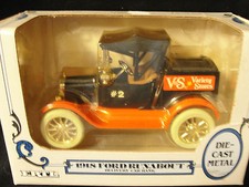 ERTL 1918 FORD RUNABOUT DELIVERY CAR BANK