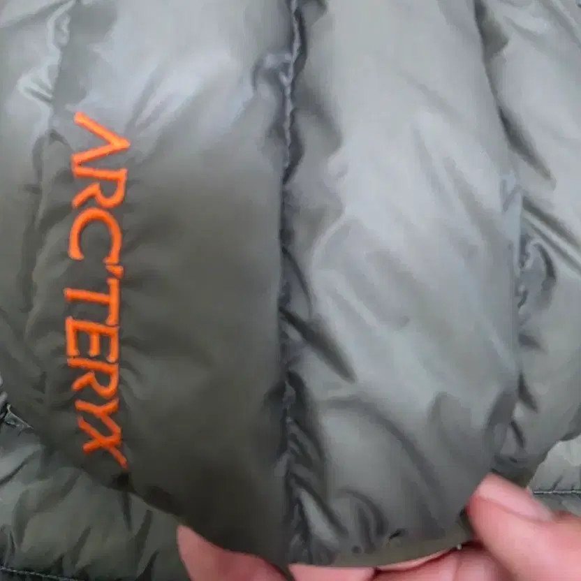 Arc'teryx Cerium FL 3-Season Down Jacket - Size L thumbnail 4