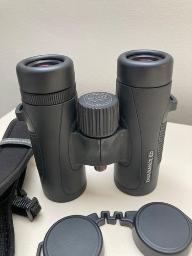HAWKE • Endurance ED 8x32 Binoculars • with Accessories (Black) - Picture 2 of 10